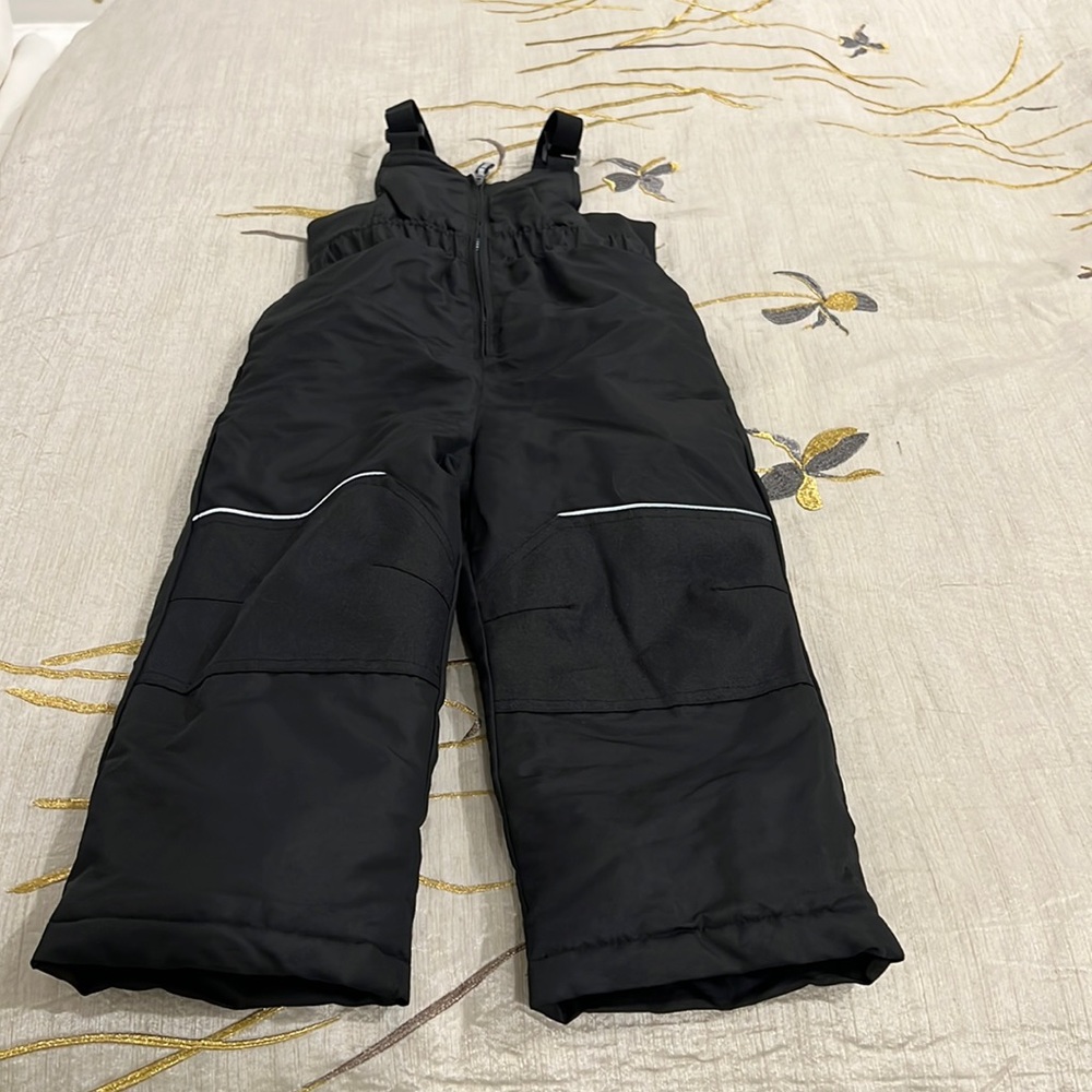 SNOWSUIT SWISS TECH